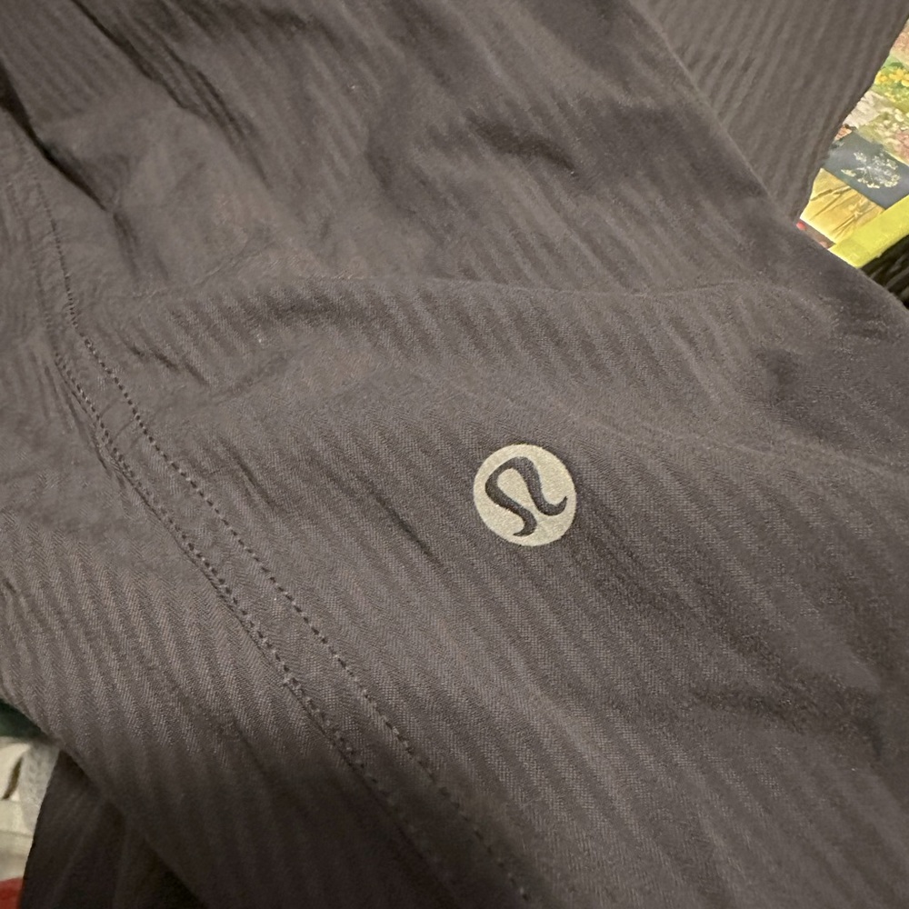 LuluLemon tapered pants size 10